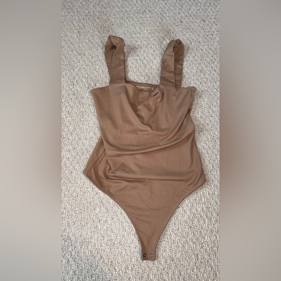 NWOT // Abercrombie - Soft AF Cotton Blend Seamless Bodysuit - Picture 2 of 2